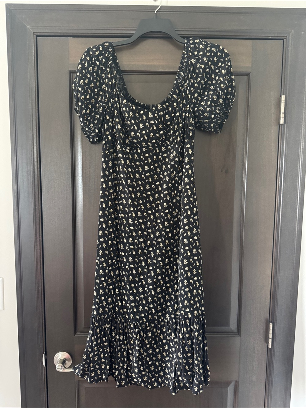 Black Floral Puff-Sleeve Midi Dress - Women